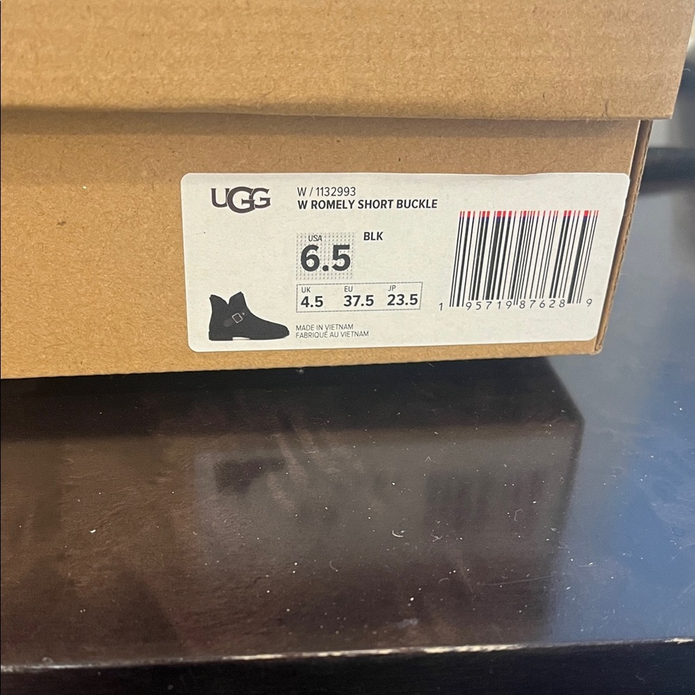 UGG Women’s Romely Short Buckle Boots - Black